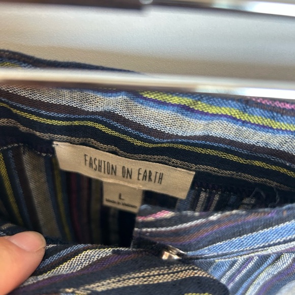 Chic Striped Button-Front Pencil Skirt - Picture 4 of 7